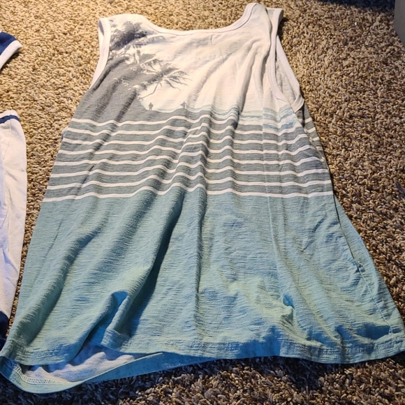 summer tank tops mens sleeveless M/L sz. - Picture 3 of 4